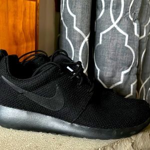 Mens Nike Roshe 7.5